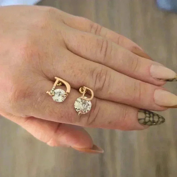 Asymmetrical gose gold earrings studs D - Picture 3 of 8